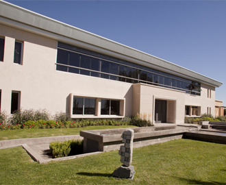 <a href='/?page_id=3180'>Wineries</a>